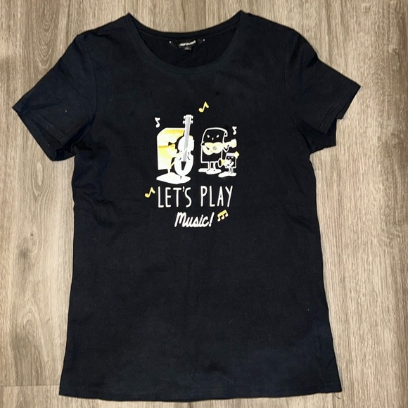 Jeanswest Tops - NWOT Let’s play music short sleeve tee